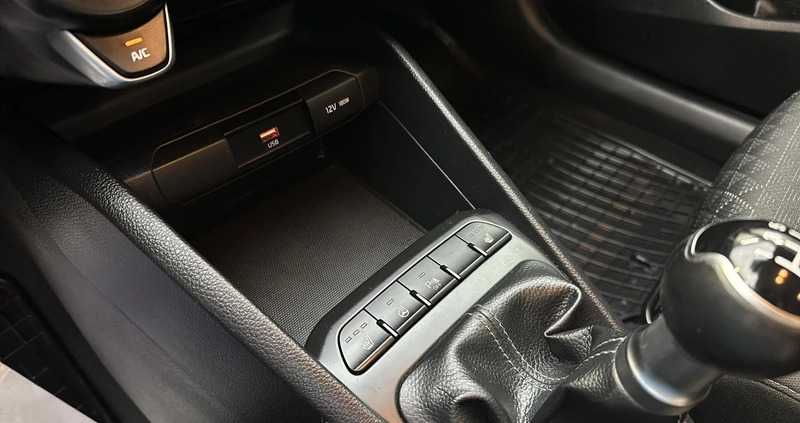 Kia Rio cena 42900 przebieg: 97445, rok produkcji 2020 z Lipno małe 277